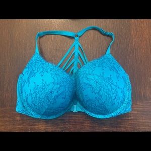 Victoria’s Secret Very Sexy push-up bra like new!!